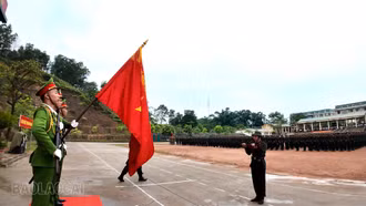 Trung đoàn Cảnh sát cơ động số 2 tổ chức bế giảng khóa huấn luyện chiến sĩ mới