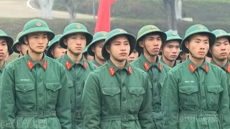 Trung đoàn 174, Sư 316, Quân khu 2 tiễn quân nhân hoàn thành nghĩa vụ quân sự