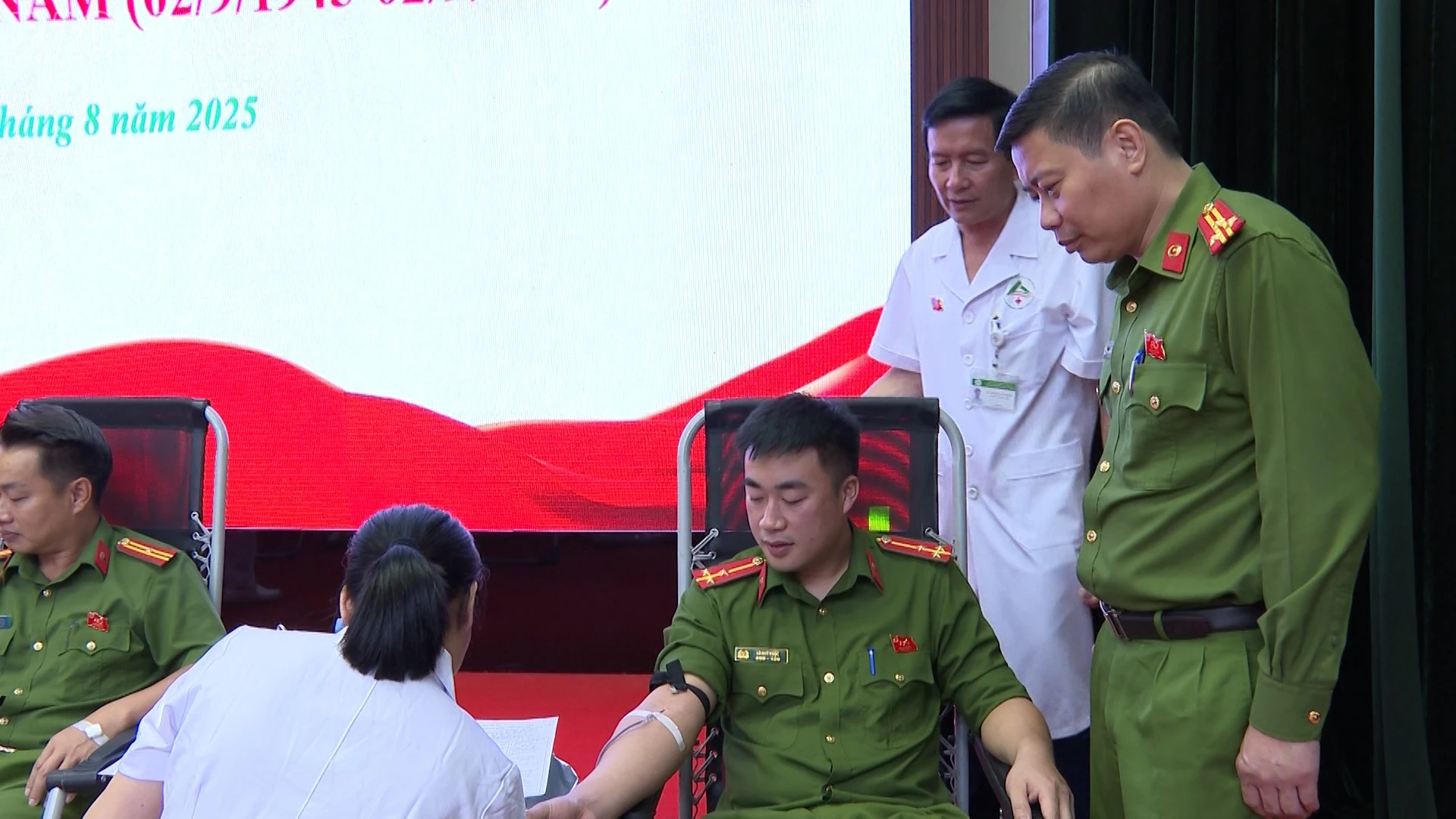 baolaocai-tl_vanh-bt-tai-chinh-th00-59-47-22still003.jpg