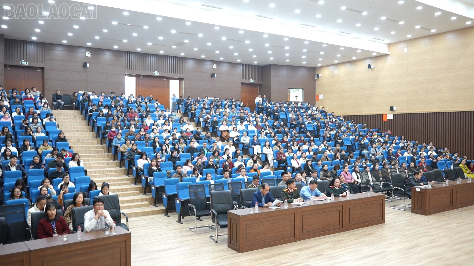 baolaocai-tl_c682800-00-16-12still004.jpg