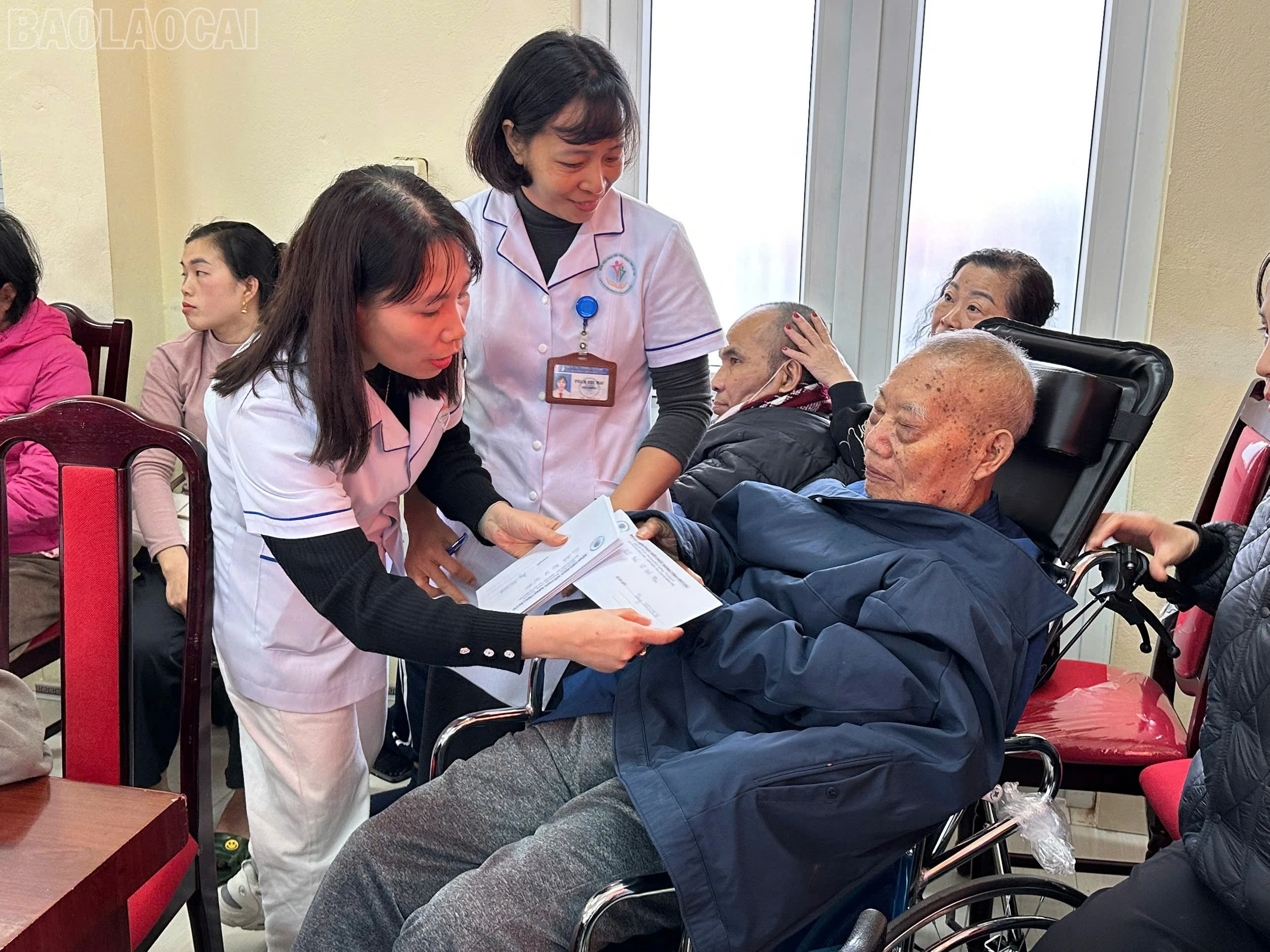 baolaocai-tl_z7494200577119-e8cfbc65e6137d2af0becbabefd20d47.jpg