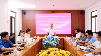 Đoàn đại biểu Quốc hội tỉnh khảo sát tại xã Lùng Phình
