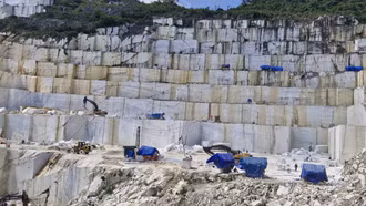Đảm bảo an toàn lao động trong hoạt động khai thác khoáng sản