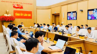 Quang cảnh phiên họp.