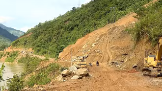 Chủ động phòng chống sạt lở đất đá, đảm bảo an toàn giao thông