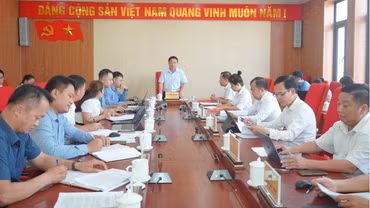 Tổ giám sát số 01 của UBKT Tỉnh ủy làm việc tại xã Khánh Yên