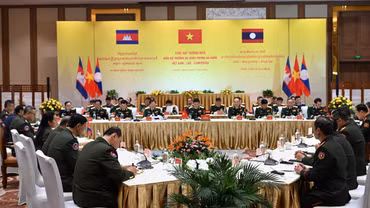 Cuộc gặp thường niên Bộ trưởng Bộ Quốc phòng 3 nước Việt Nam-Lào-Campuchia