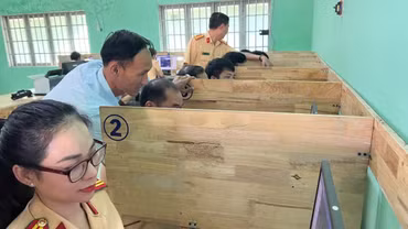 Cục CSGT trao đổi về phương hướng sát hạch giấy phép lái xe thời gian tới