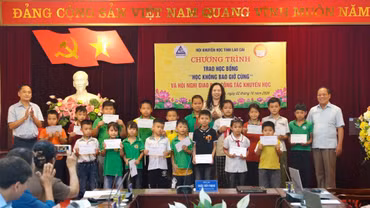 Hội Khuyến học tỉnh Lào Cai trao 60 suất học bổng tại Bảo Thắng