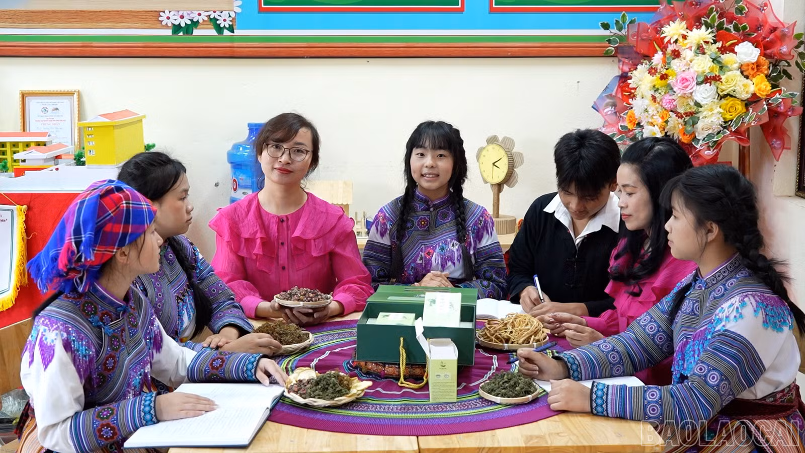 baolaocai-br_451-078101-42-27-00still305.jpg