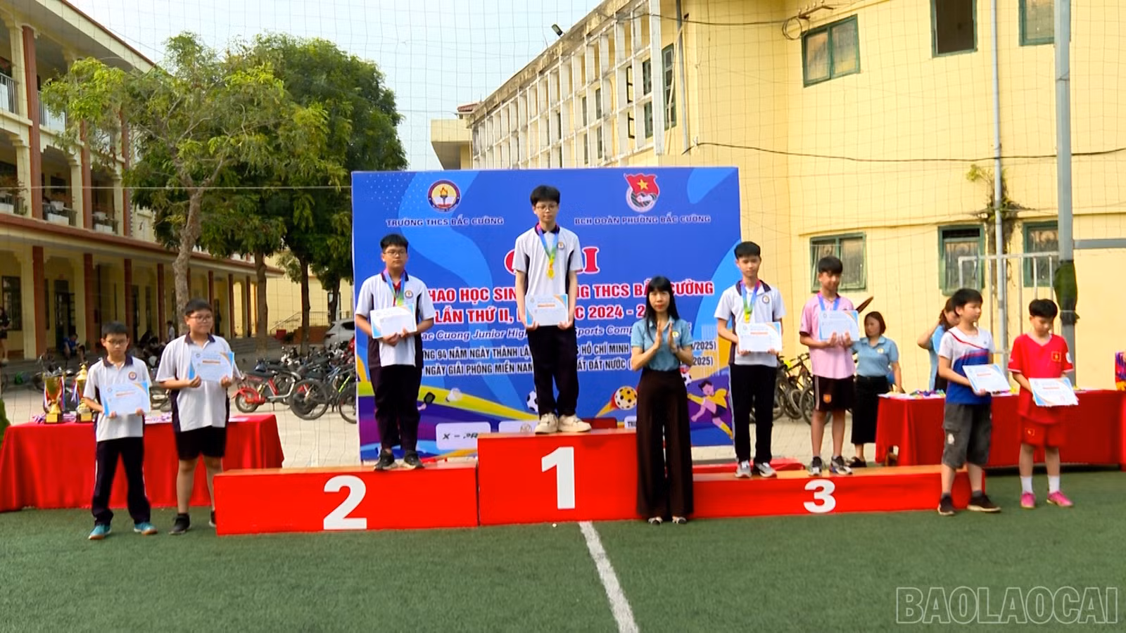 baolaocai-br_490-189701-08-32-15still058.jpg