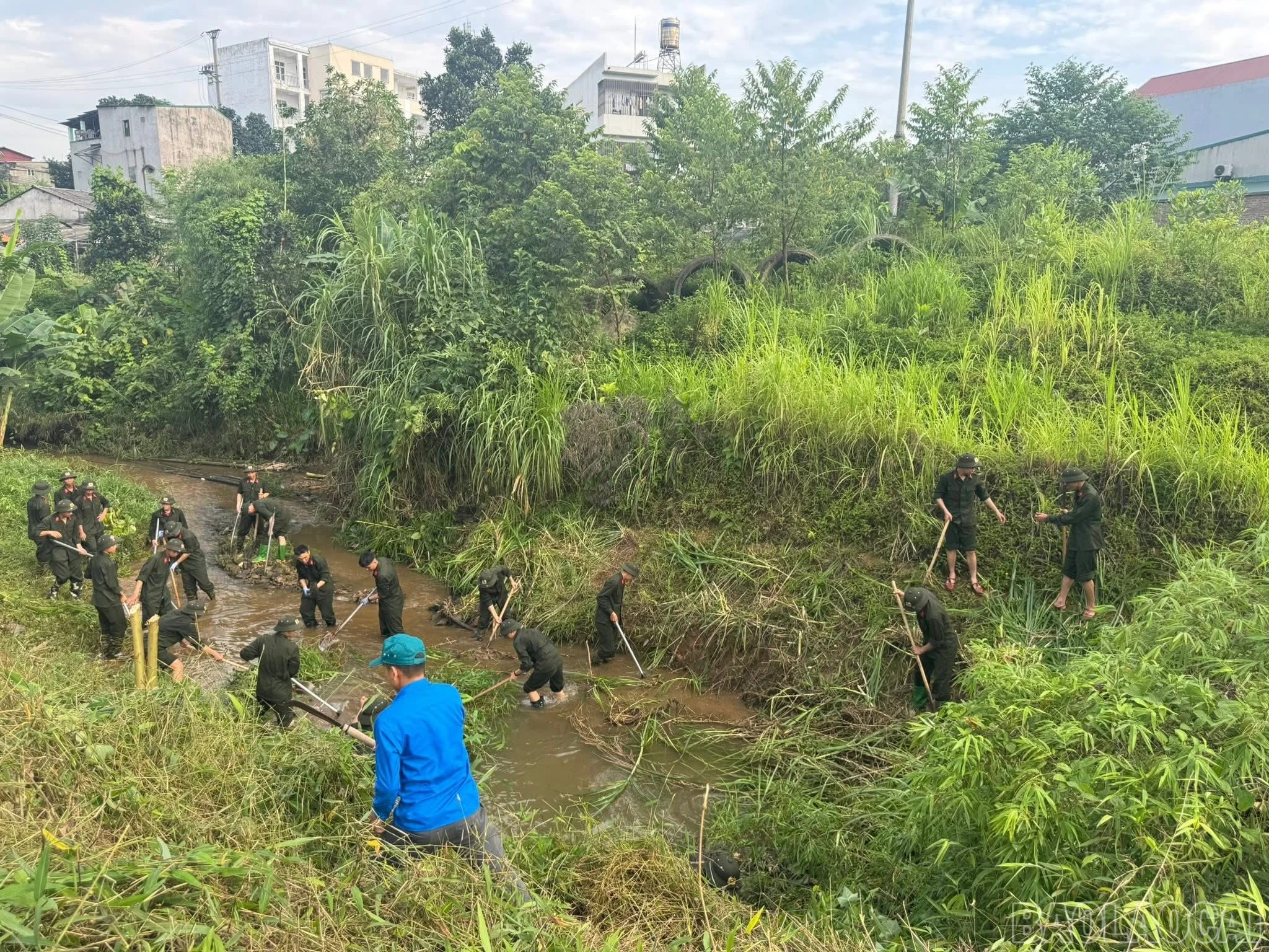 Đoàn Thanh niên các xã, phường triển khai đa dạng hoạt động trong ngày ra quân. (Ảnh: Đoàn Thanh niên tỉnh Lào Cai)