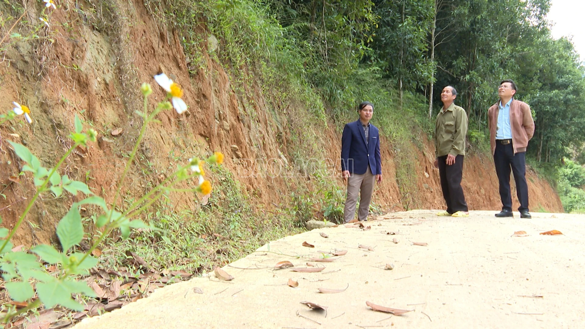 baolaocai-c_ong-kim-hien-dat-lam-duong.jpg