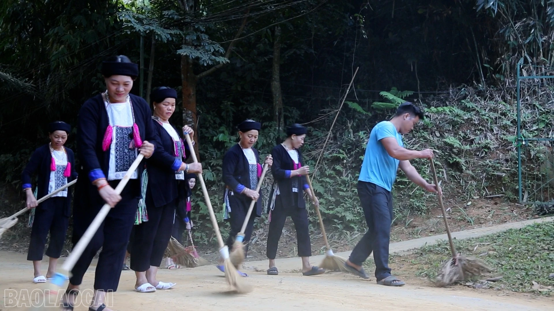 baolaocai-bl_hoii-vien-dnah-du.jpg