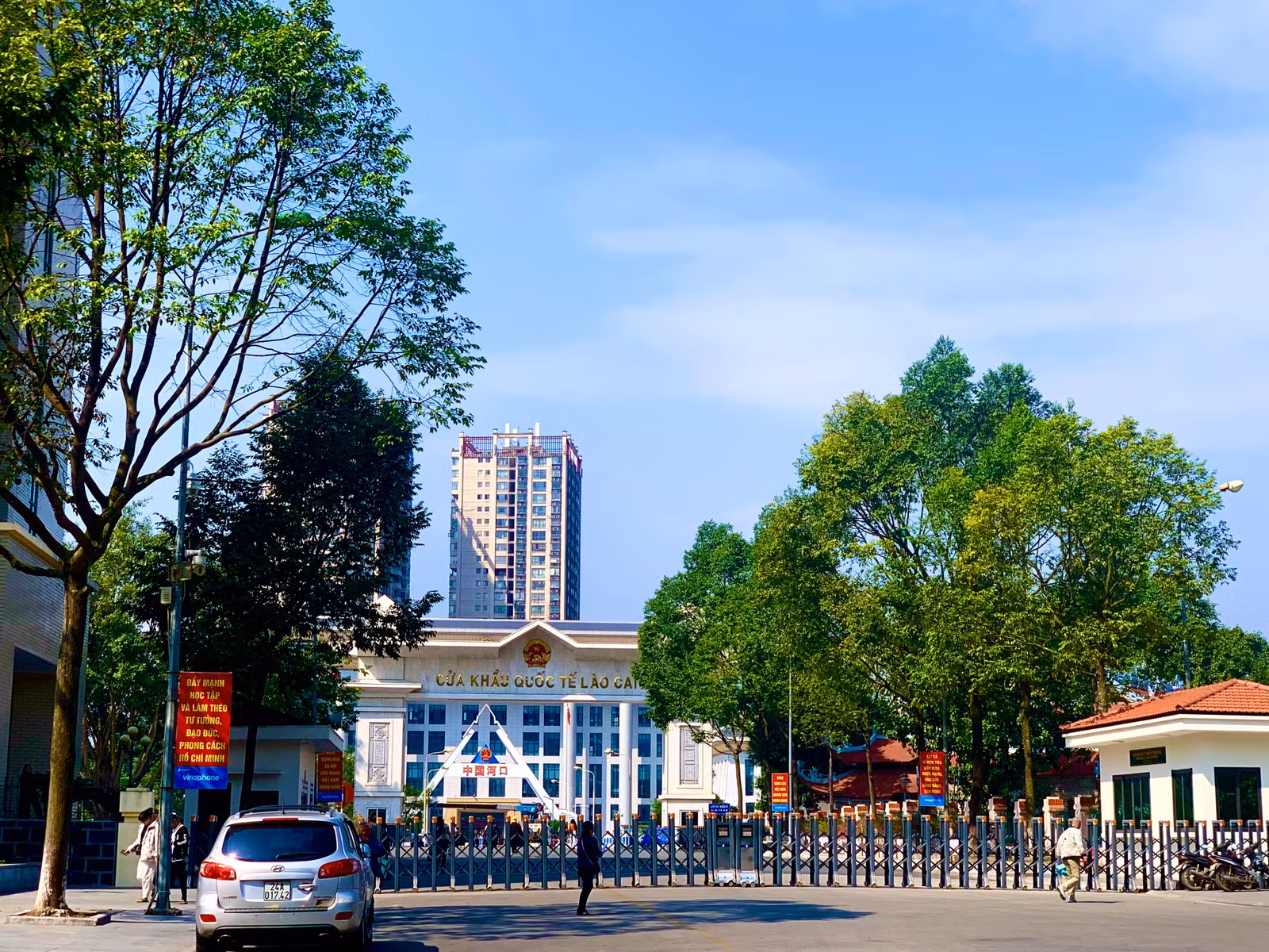 a670c7e7-942f-4b6a-8c85-1f5e9091d17f.jpg