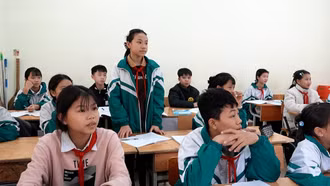 Thắp sáng tương lai cho em