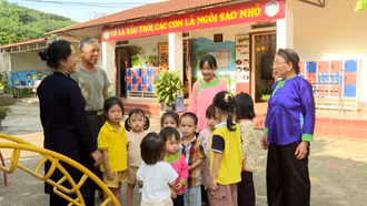 Động lực từ những tấm huy hiệu Bác Hồ