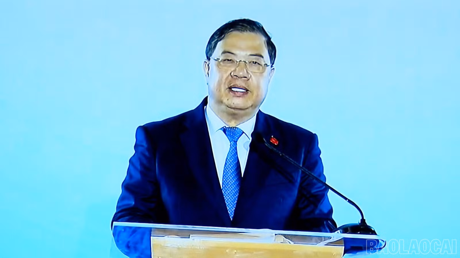 baolaocai-br_dung-hinh00-31-54-00still037-262.jpg
