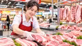 Giá lợn hơi hôm nay 27/9: 11 địa phương giảm, mất mốc 60.000 đồng/kg