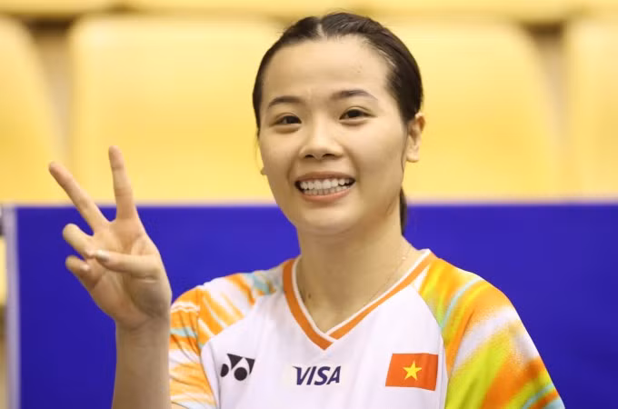 Tay vợt Nguyễn Thùy Linh thắng Riko Gunji để lần thứ hai liên tiếp vào chung kết giải cầu lông quốc tế Đức mở rộng 2025.