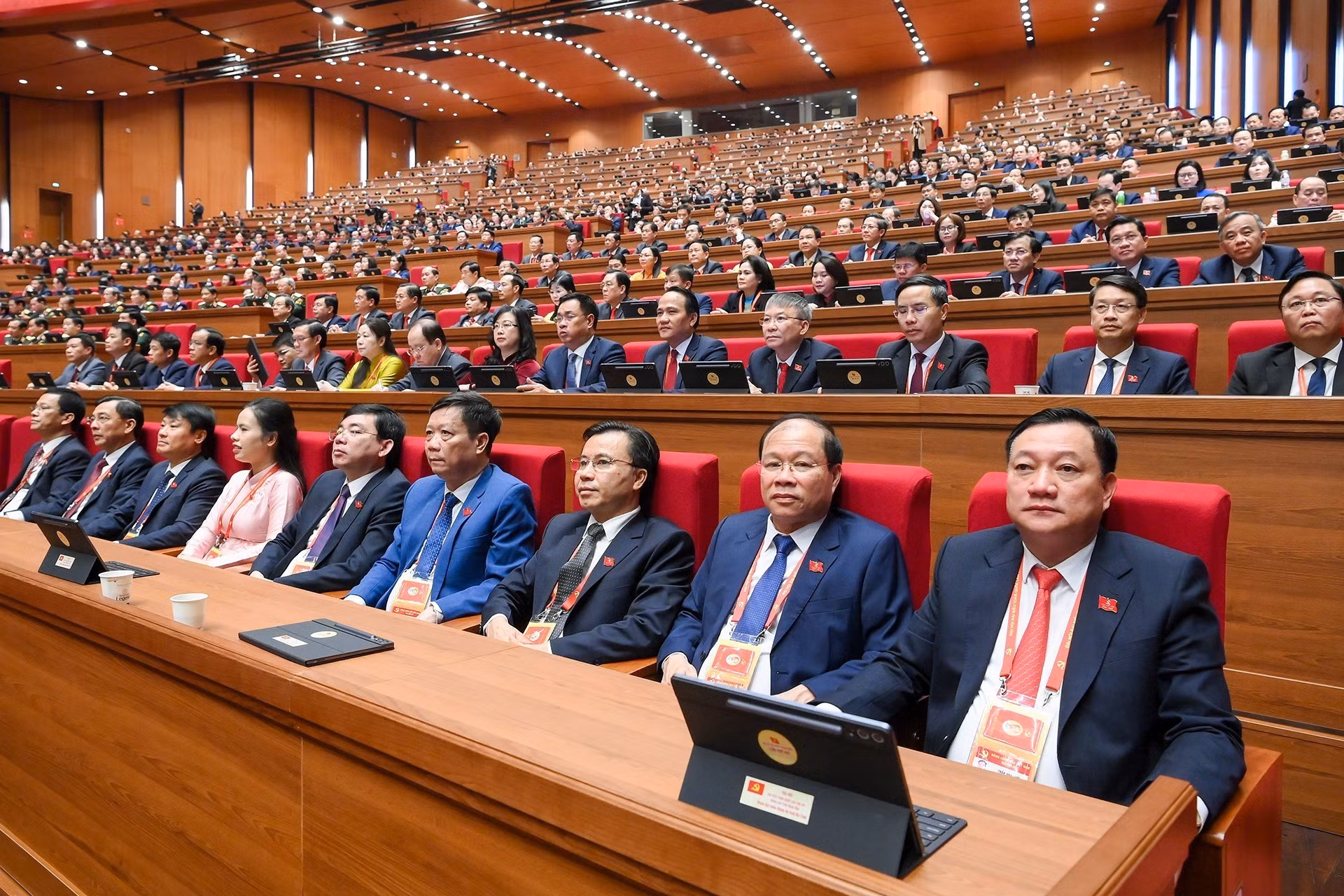 Các đại biểu tham dự phiên bế mạc Đại hội XIV của Đảng.