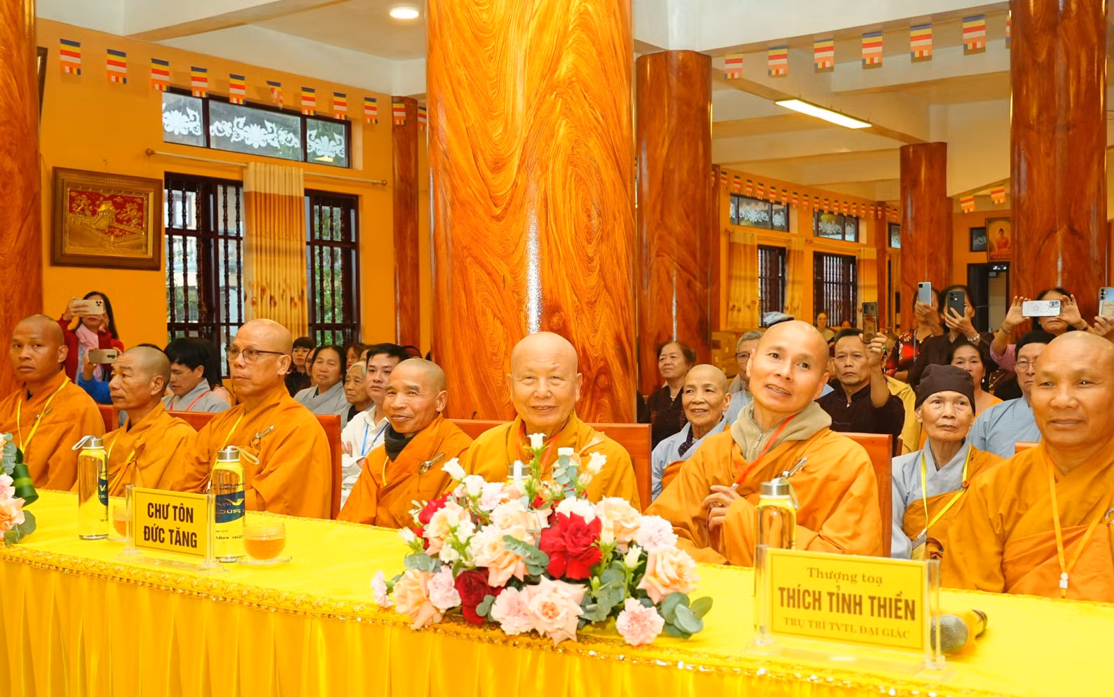 thiet-ke-chua-co-ten-15.jpg