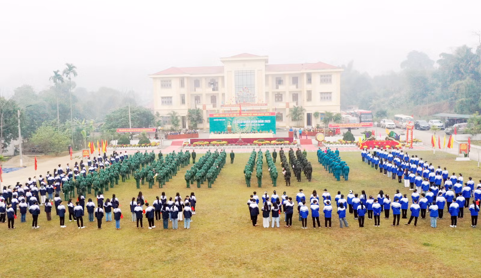 Quang cảnh buổi lễ.