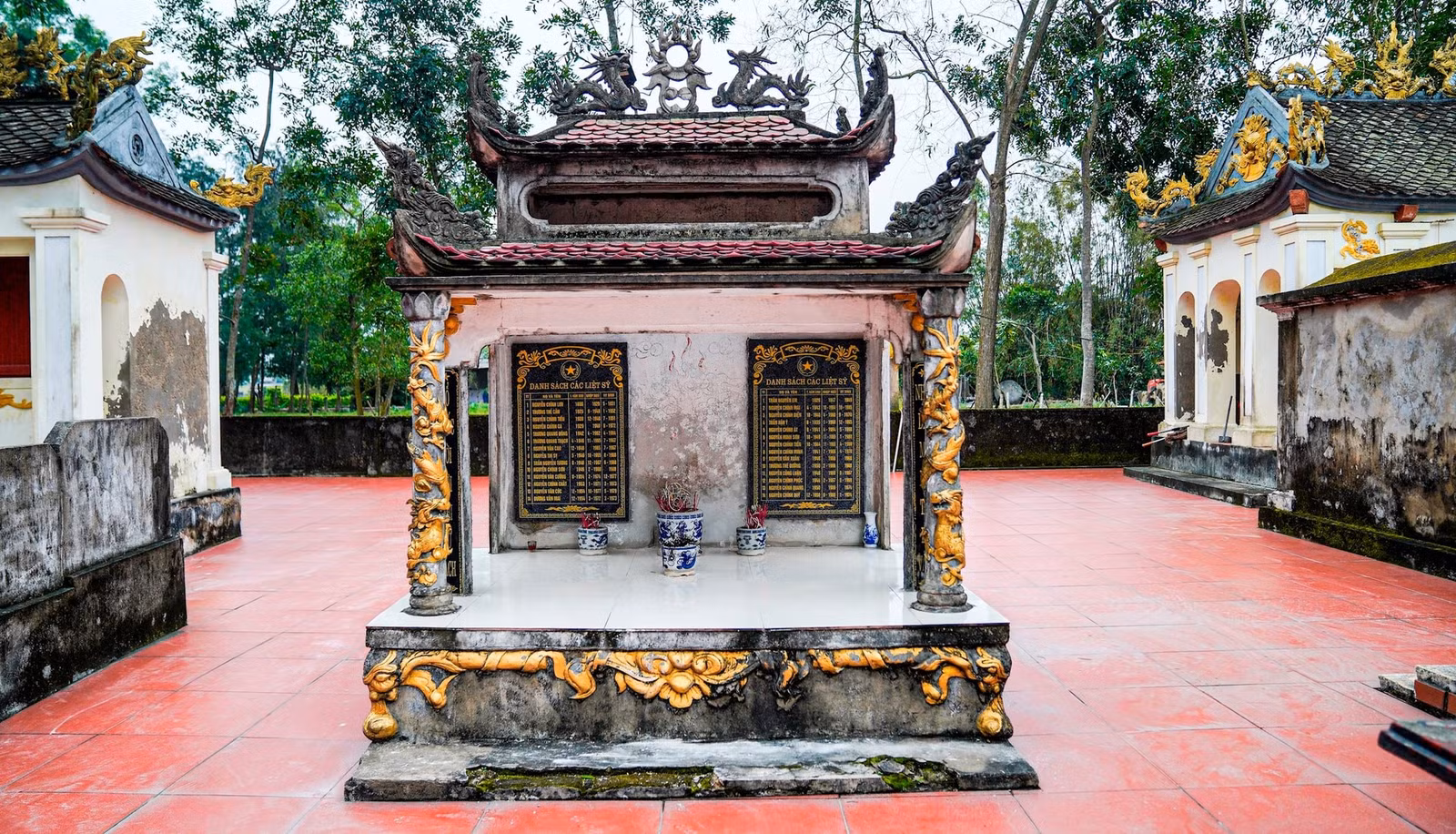 Đền Kinh Hạ là một minh chứng sống động cho sức sống bền bỉ của văn hóa dân gian và tín ngưỡng Việt Nam. Với vai trò là trung tâm tín ngưỡng và điểm tựa tinh thần, ngôi đền không chỉ lưu giữ những giá trị lịch sử quý báu mà còn tiếp tục phát huy vai trò kết nối tinh thần, giáo dục truyền thống cho thế hệ mai sau.