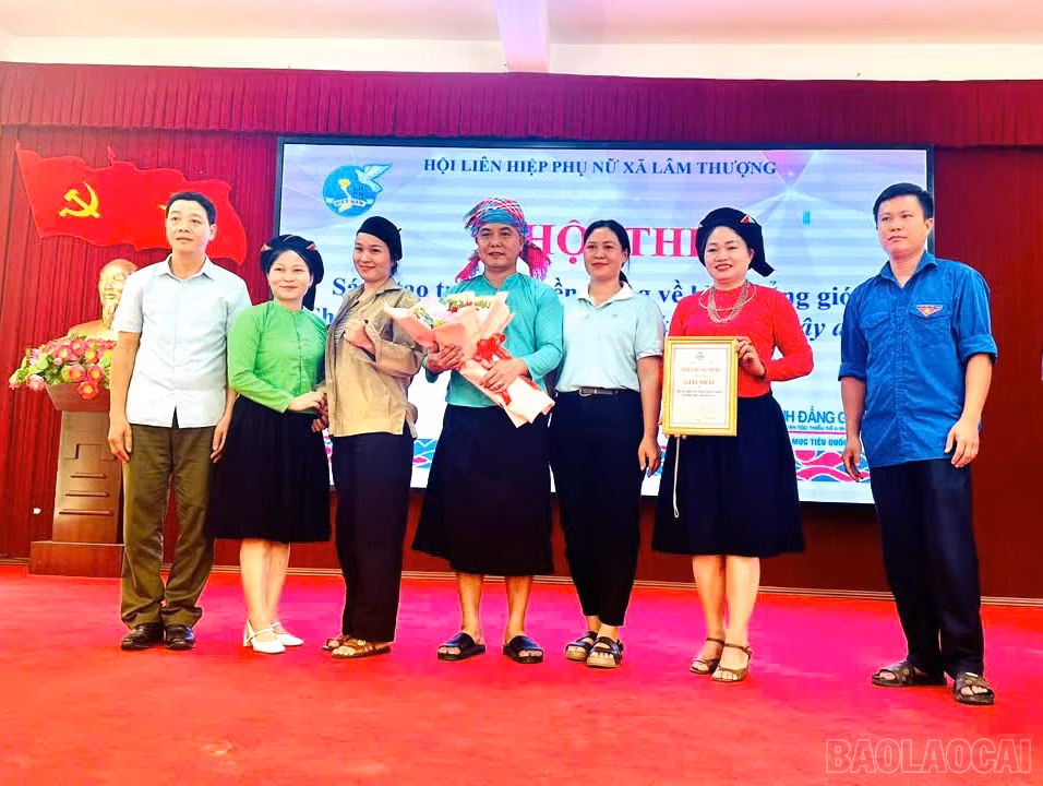 baolaocai-br_lam-thuong-trao-giai.png