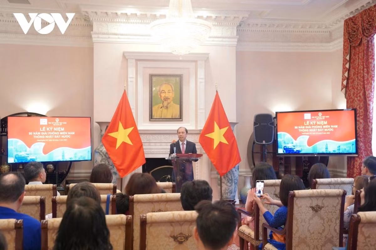 Đại sứ Nguyễn Quốc Dũng phát biểu tại sự kiện.
