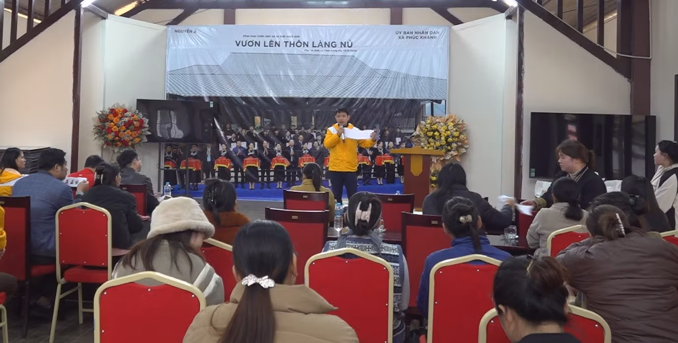 quang-canh-buoi-tu-van-tai-thon-lang-nu-copy.jpg