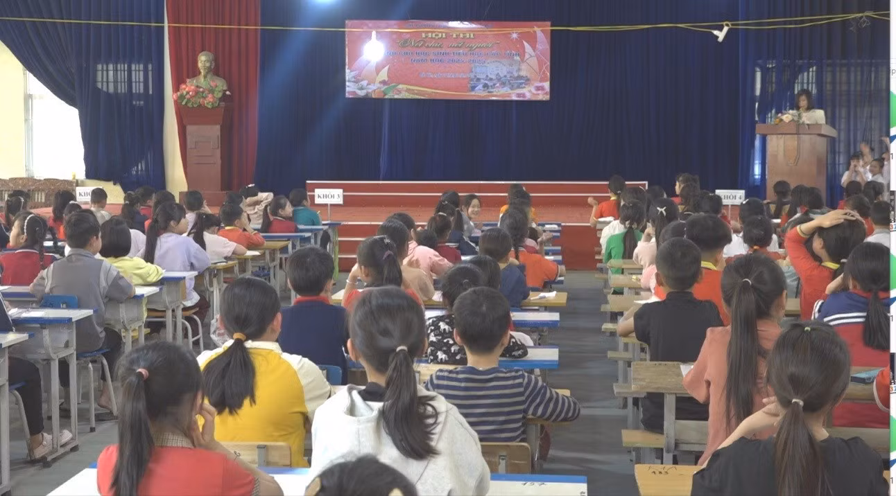 quang-canh-hoi-thi-6904.jpg