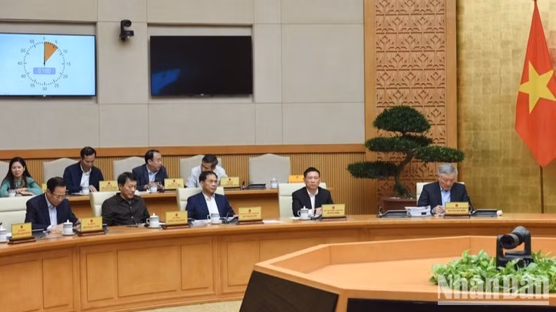 Các Thành viên Chính phủ tham dự phiên họp (Ảnh: Trần Hải).