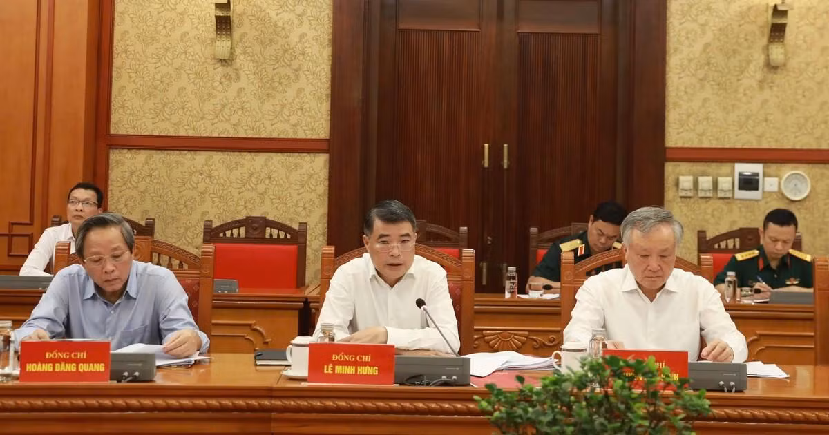 22-8-dc-le-minh-hung-chu-tri-6399-3358.jpg