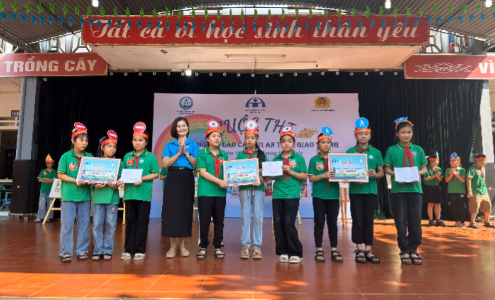 giai-3-ve-tranh-6478.jpg
