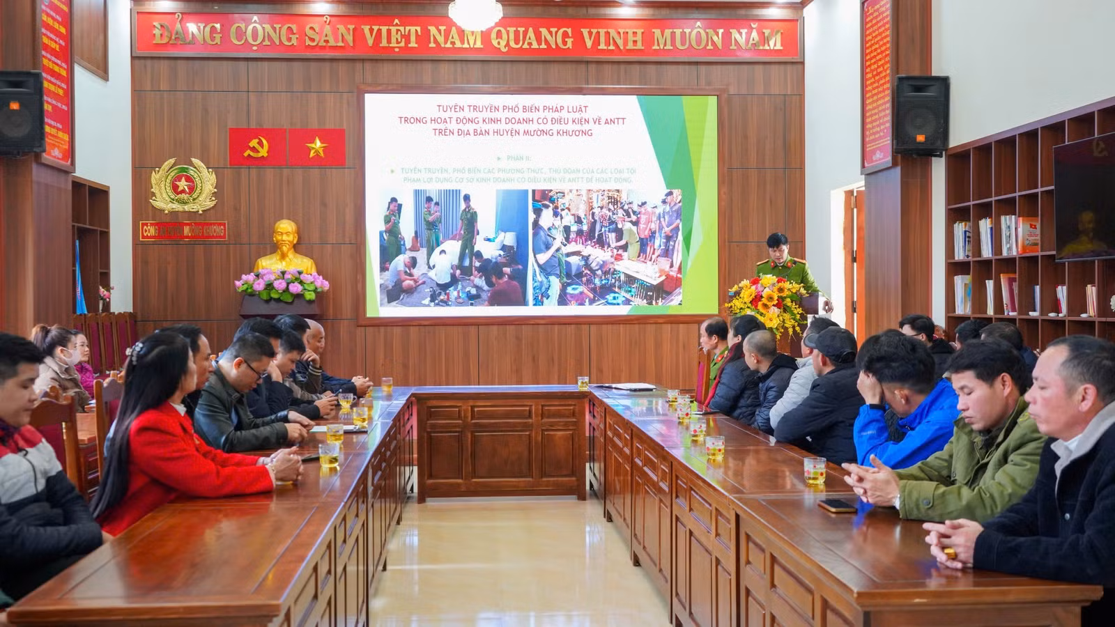 anh-1-quang-canh-buoi-le-ky-cam-ket-2-1.jpg