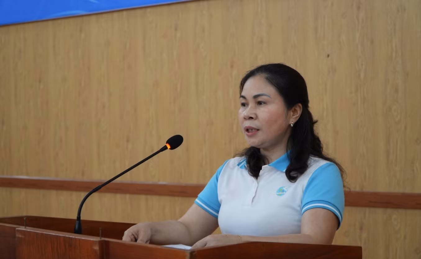 lanh-dao-hoi-lhpn-tinh-phat-bieu.jpg