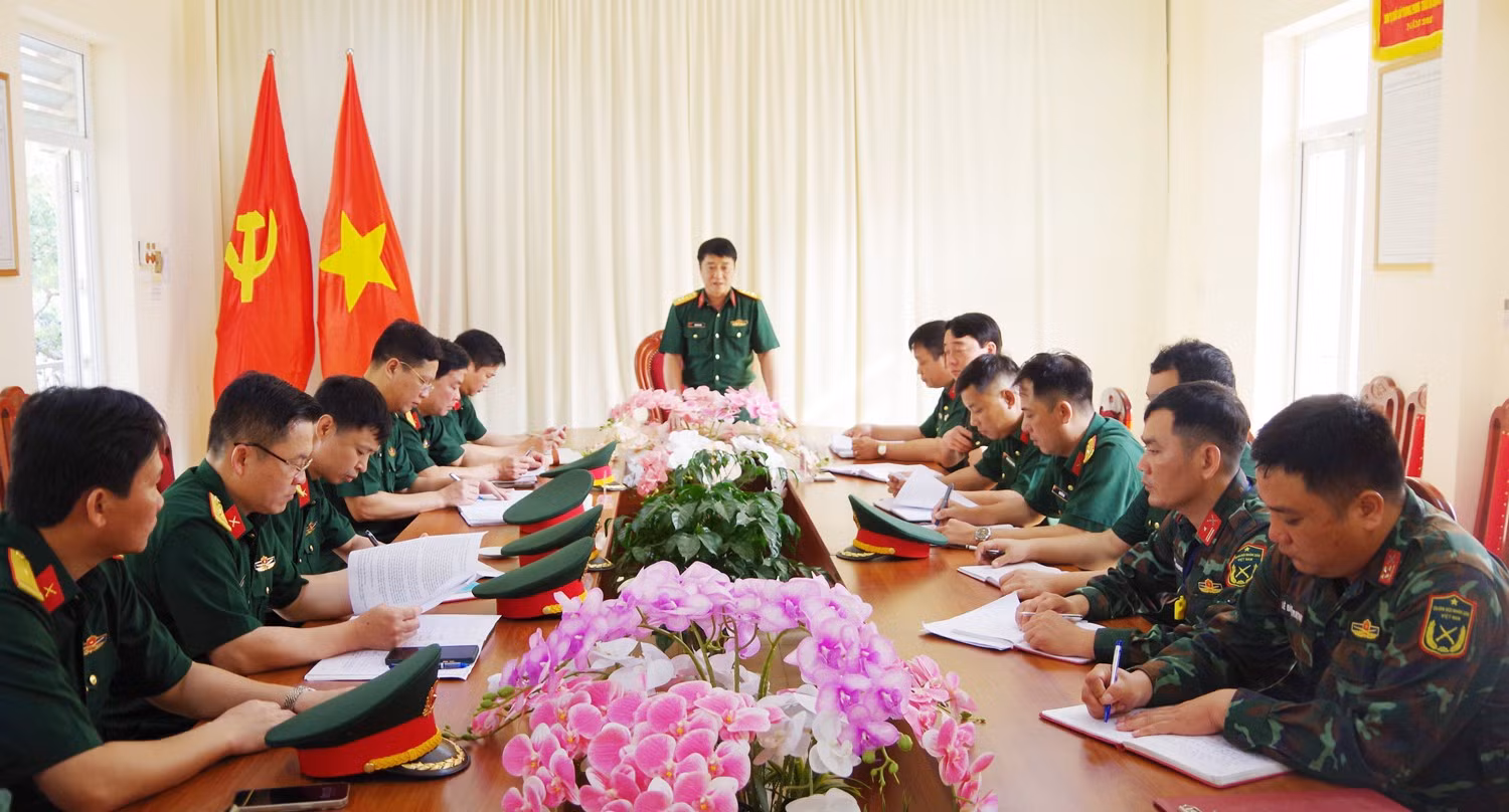 quang-canhr.jpg