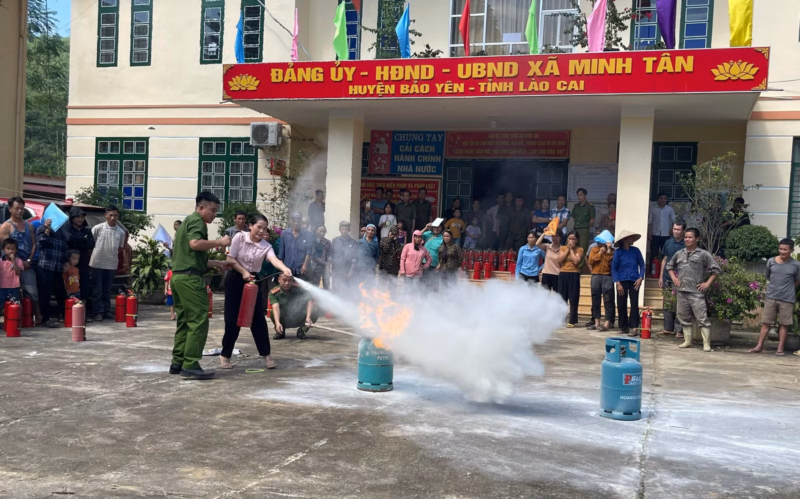Hướng dẫn kỹ năng sử dụng bình chữa cháy.jpg