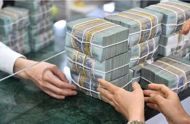 Lãi suất tăng tạo ra những cơ hội hấp dẫn nhưng cũng đặt ra không ít thách thức, đặc biệt với doanh nghiệp và người vay vốn. Ảnh minh họa: CTV
