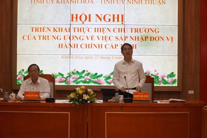 Bí thư Tỉnh ủy Khánh Hòa Nghiêm Xuân Thành phát biểu. (Ảnh: Đặng Tuấn/TTXVN)
