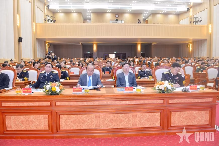 Các đại biểu dự buổi gặp mặt.