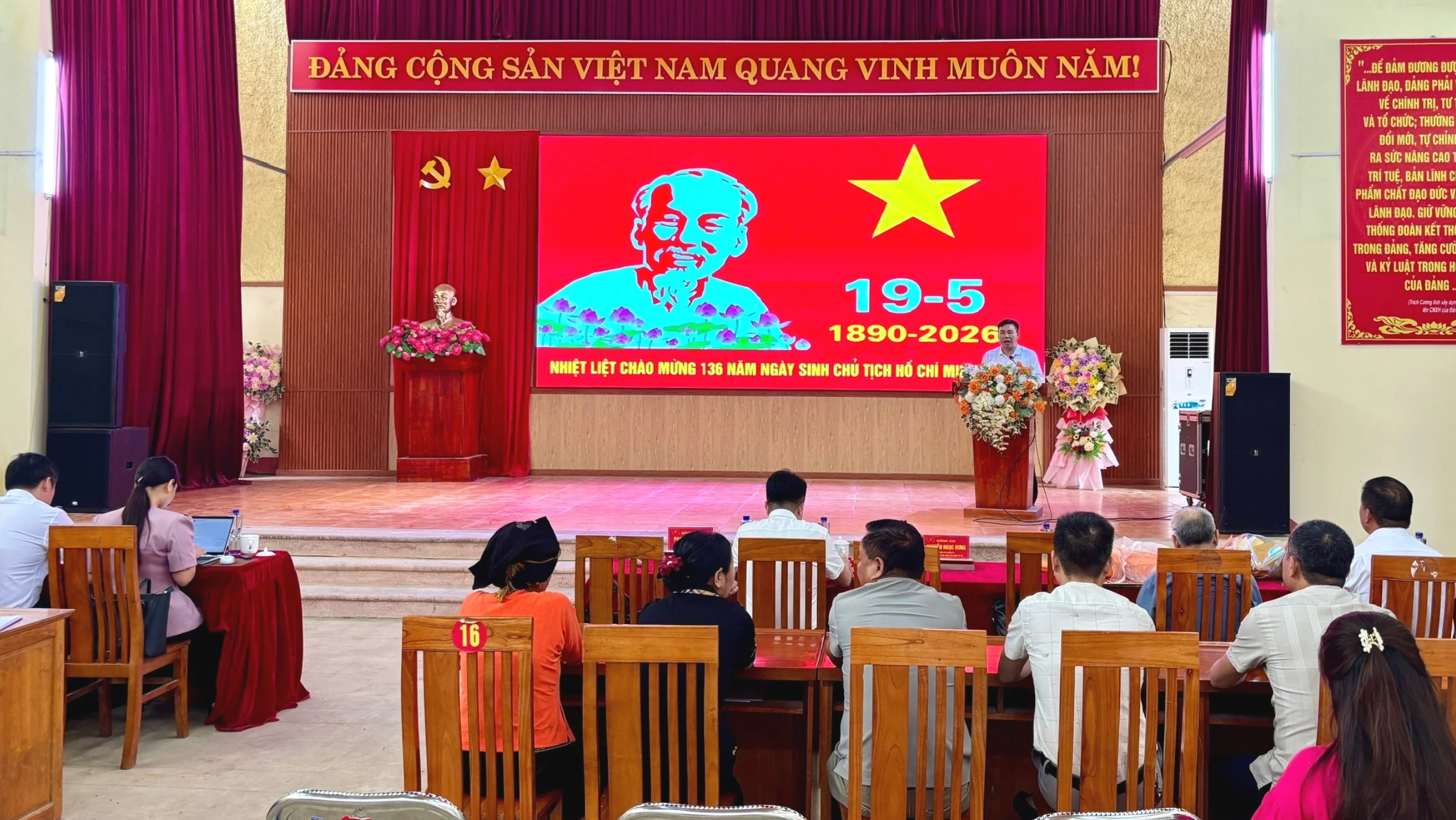 quang-canh-buoi-le-sinh-hoat-chuyen-de-5545.jpg
