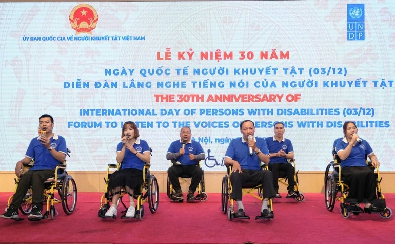Một tiết mục văn nghệ tại kỷ niệm 30 năm Ngày quốc tế người khuyết tật năm 2022.