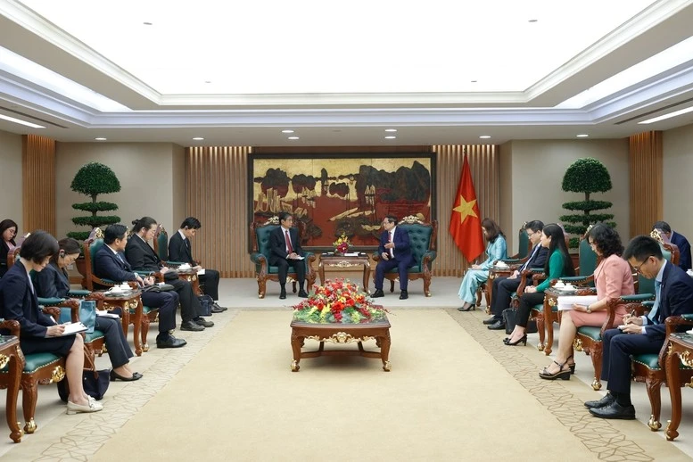 Đại sứ Ito Naoki khẳng định sẽ báo cáo với Chính phủ Nhật Bản và các cơ quan liên quan của Nhật Bản về các đề xuất của Thủ tướng Chính phủ liên quan hỗ trợ Việt Nam đảm bảo an ninh năng lượng.