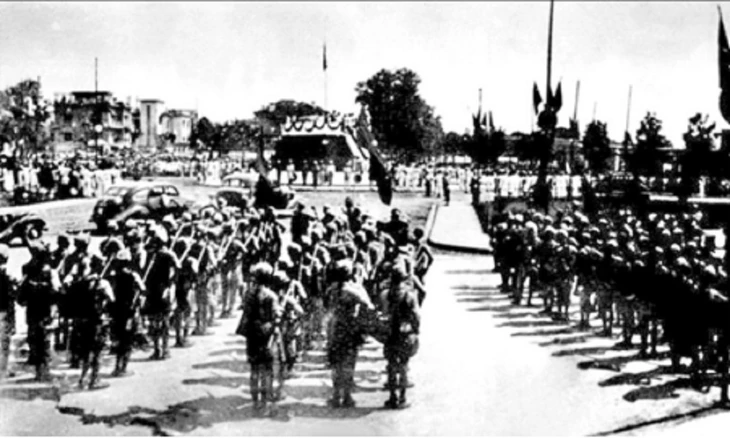 Quang cảnh ngày lễ Độc lập tại Quảng trường Ba Đình ngày 2-9-1945. Ảnh tư liệu