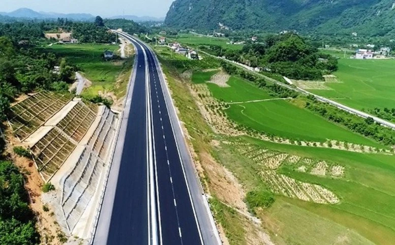 Hệ thống hạ tầng giao thông, năng lượng, đô thị và hạ tầng số đang được đầu tư ngày càng đồng bộ, bài bản.