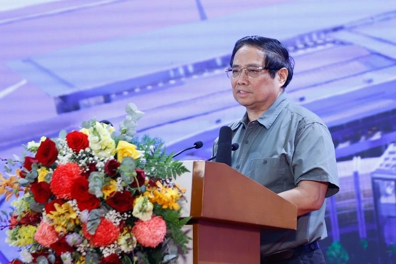 Thủ tướng Phạm Minh Chính nhấn mạnh, việc khởi công, khánh thành 80 công trình, dự án lớn trên cả nước với tổng số vốn 445.000 tỷ đồng có ý nghĩa đặc biệt quan trọng trên nhiều khía cạnh.