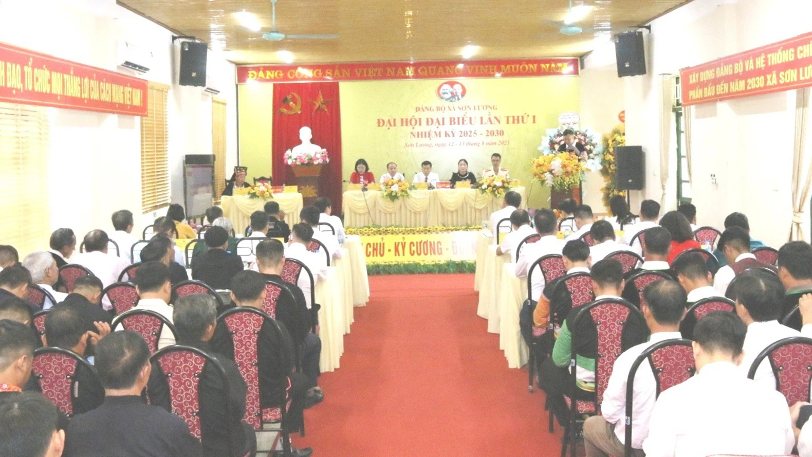 toan-canh-2758.jpg