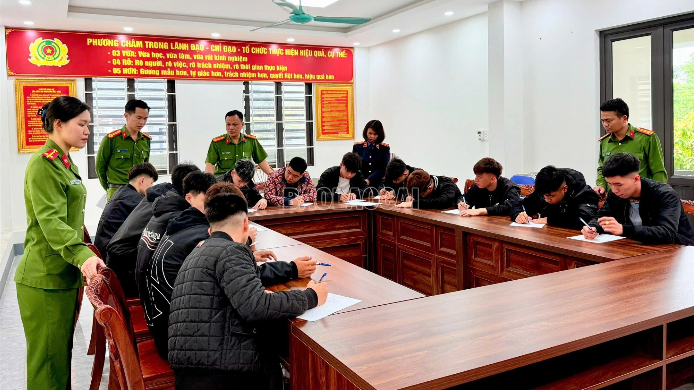 baolaocai-c_cac-doi-tuong-gay-roi-trat-tu-cong-cong-8612.jpg